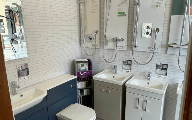 EH Fryer Bathroom Showroom