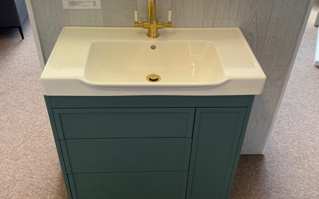 Bathroom vanity unit