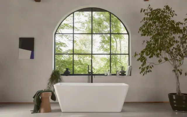 Roper Rhodes Accent double ended square front bath