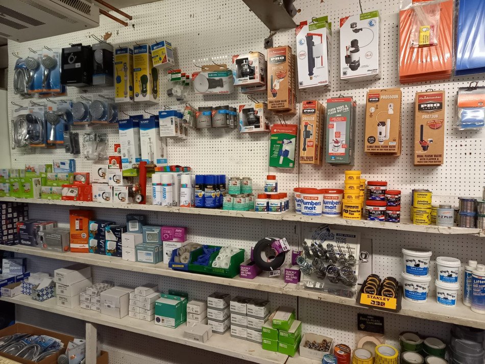 Trade Counter showing an extensive range of plumbing supplies